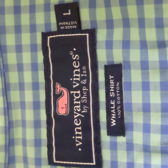 Men's L Vineyard Vines Whale Shirt - Picture 3 of 5